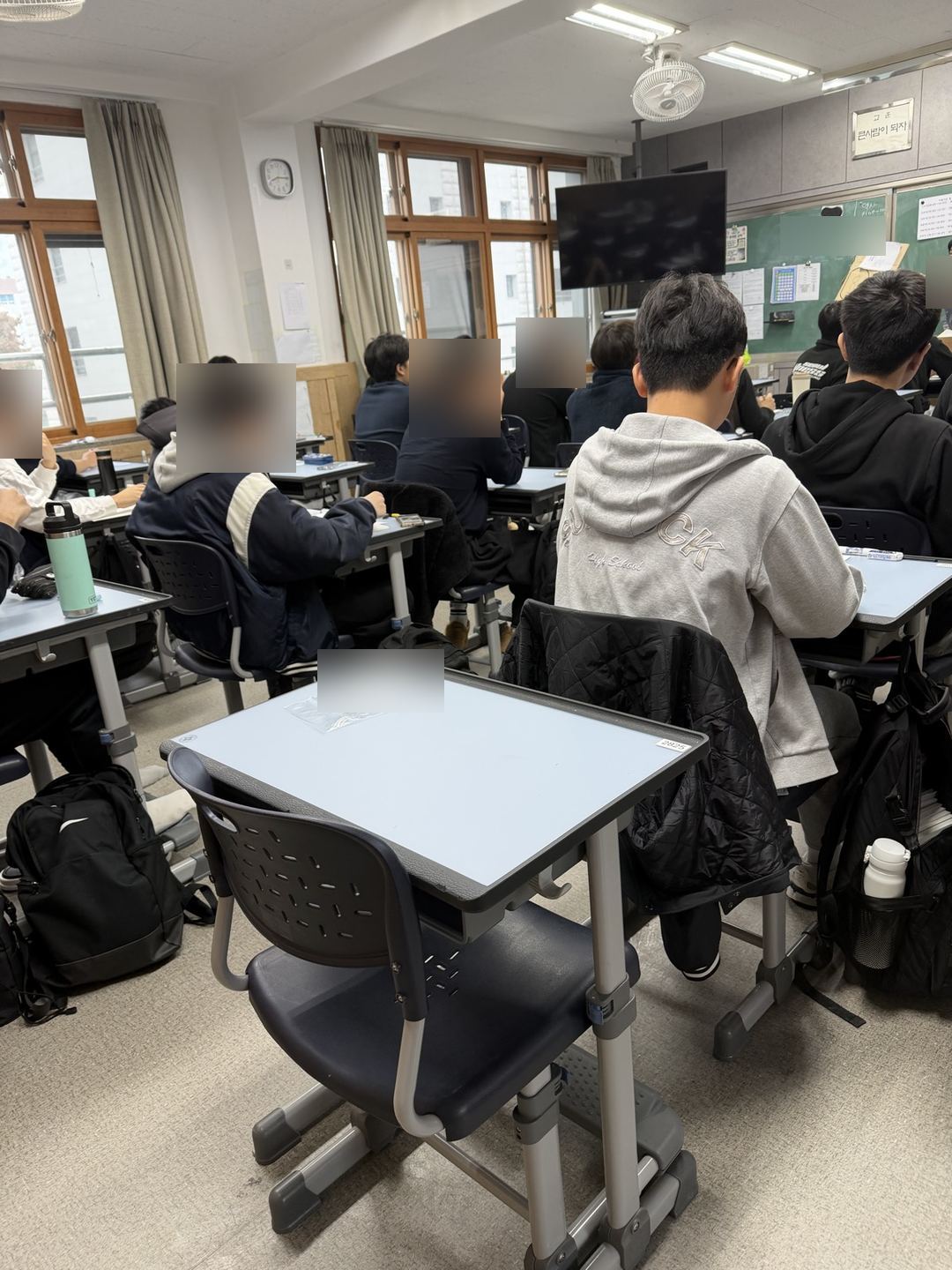 수능하루 현장 모의고사 고사실 내부